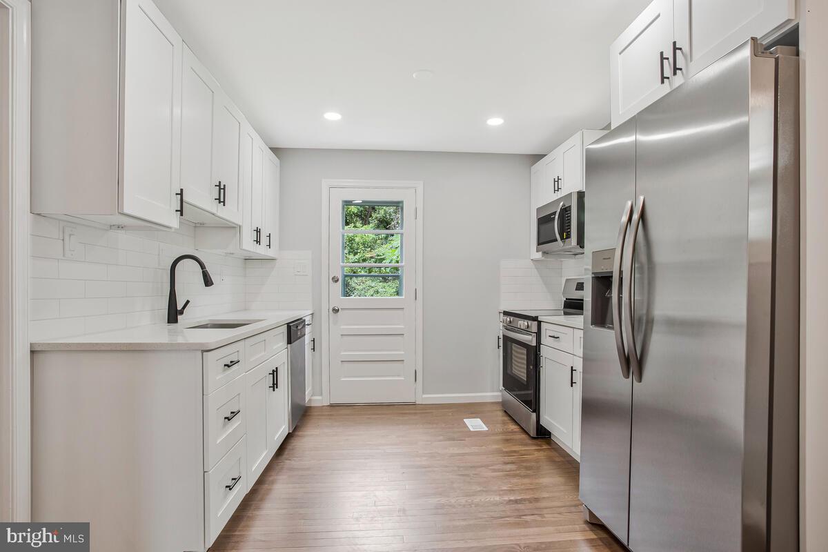3980 Solomons Island Road Harwood, MD 20776 - Photo 13 of 51 Brand new kitchen