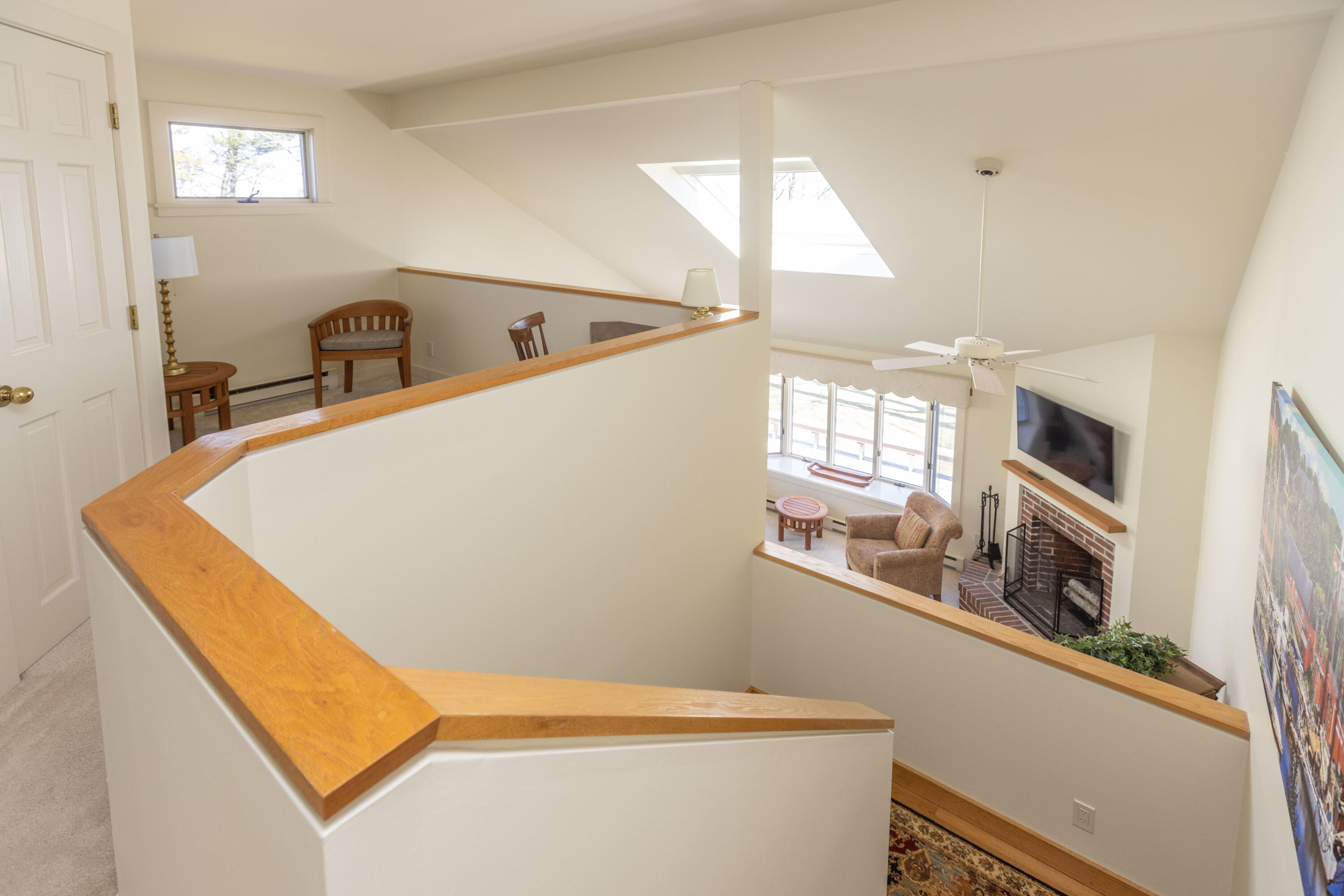 1 Jameson Point Road, Unit 14 Rockland, ME 04841 - Photo 17 of 50 _SMC3909