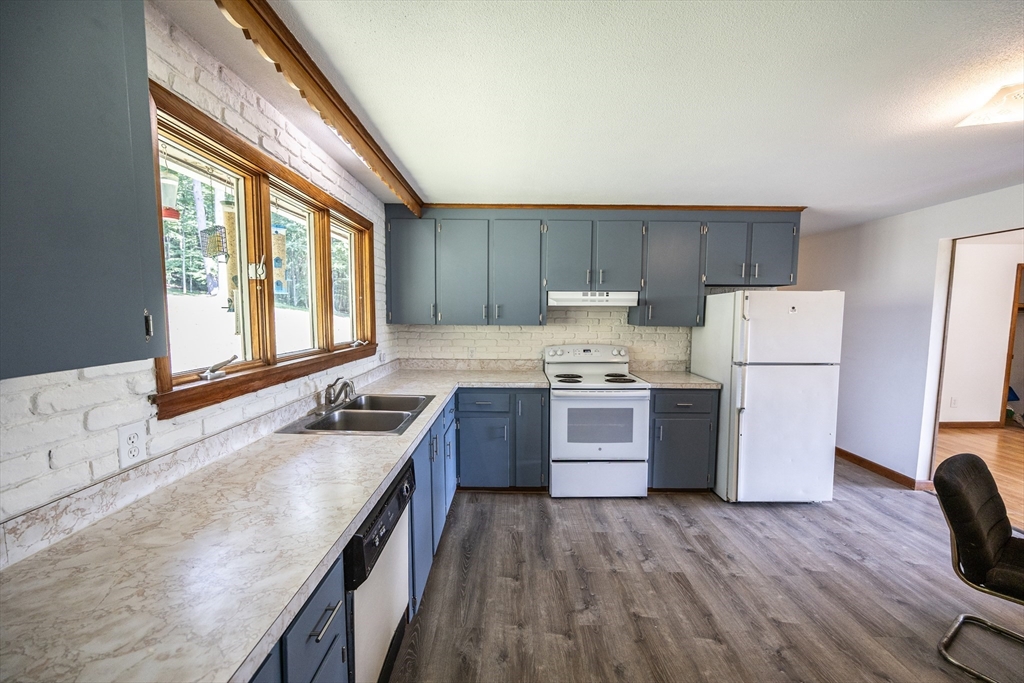 477 River Road Deerfield, MA 01342 - Photo 19 of 42