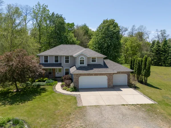 $527,000 | 1042 Hunter Ridge, Battle Creek, MI 49017