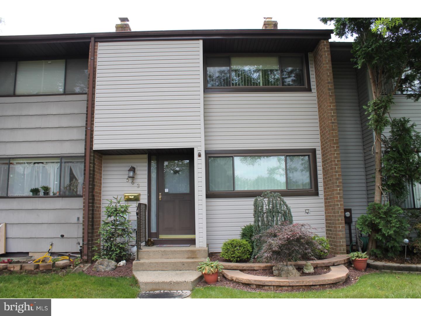 563 Fairfield Road East Windsor, NJ 08520 - Photo 2 of 24 Gallery Image 2