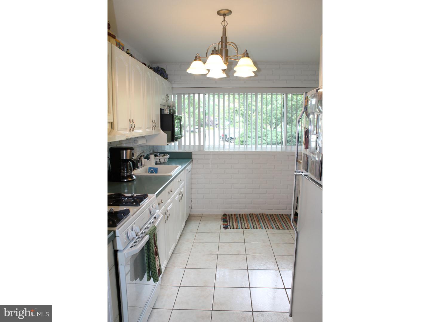 563 Fairfield Road East Windsor, NJ 08520 - Photo 10 of 24 Gallery Image 10