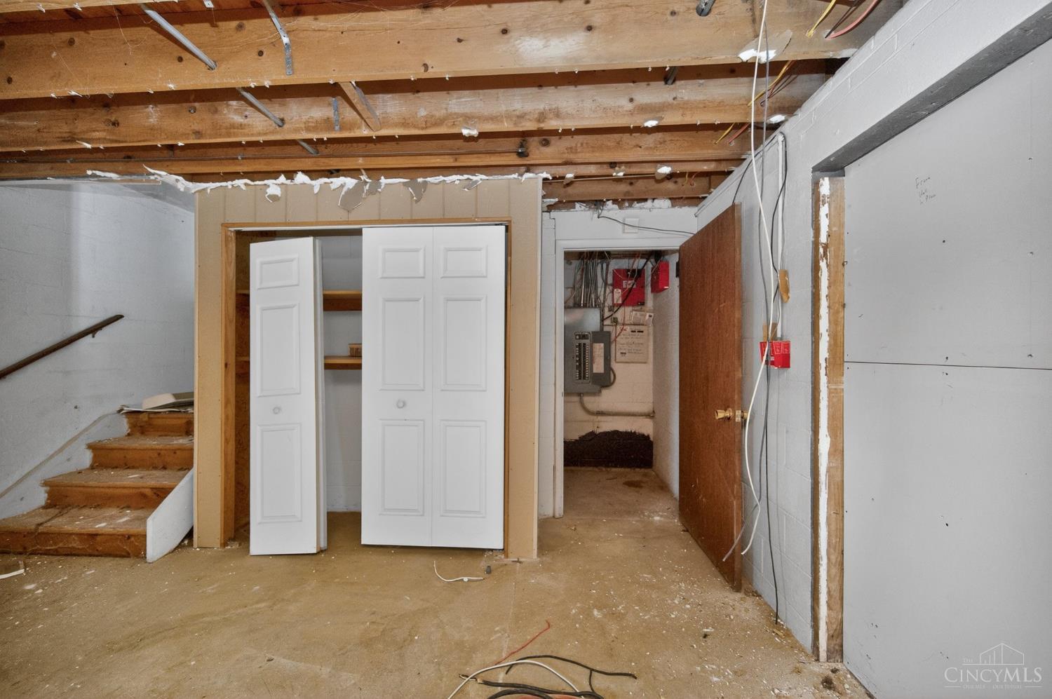 5687 Buckwheat Road Milford, OH 45150 - Photo 19 of 37