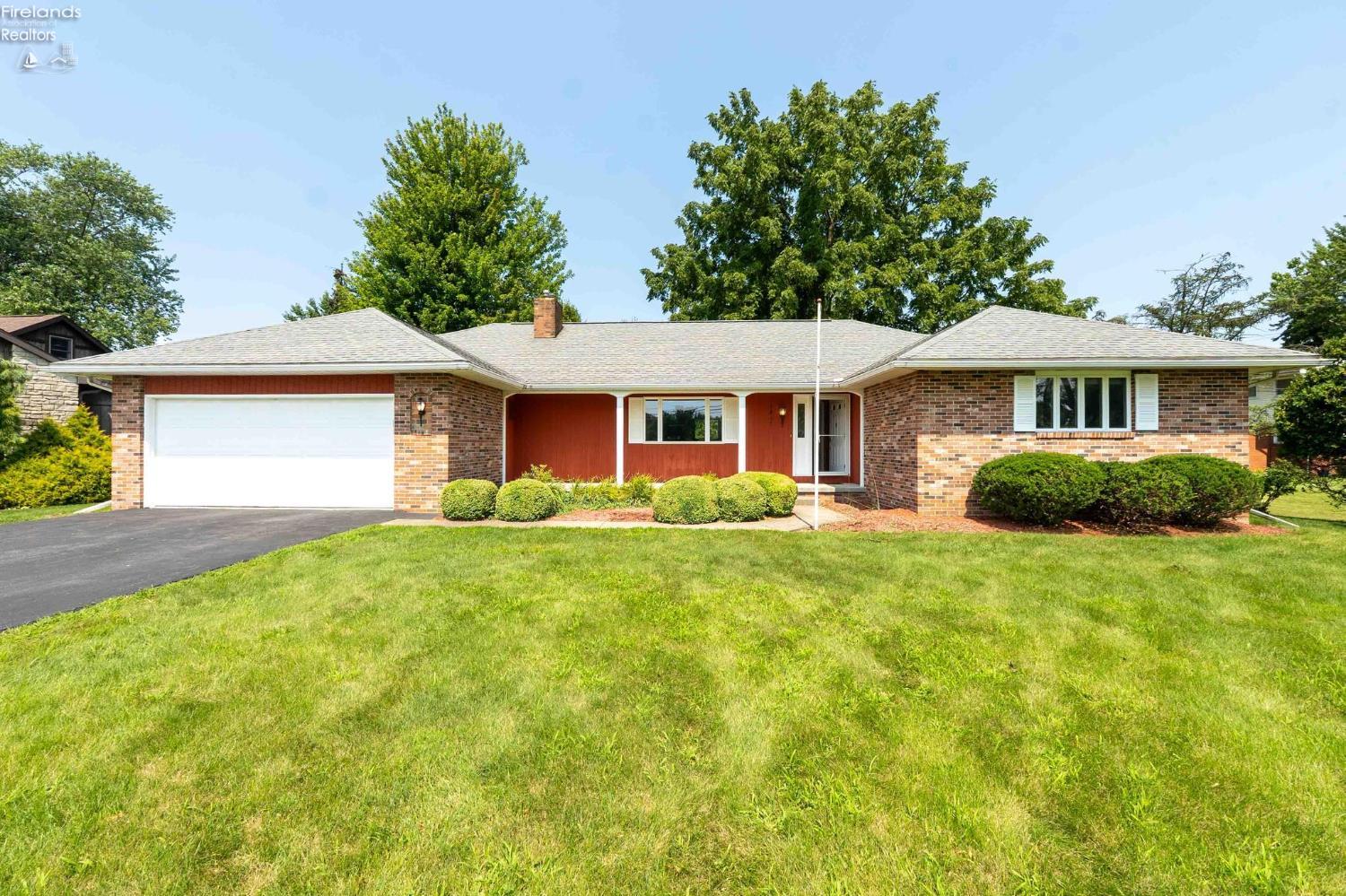 1417 East Strub Road Sandusky, OH 44870 - Photo 1 of 78 Gallery Image 1