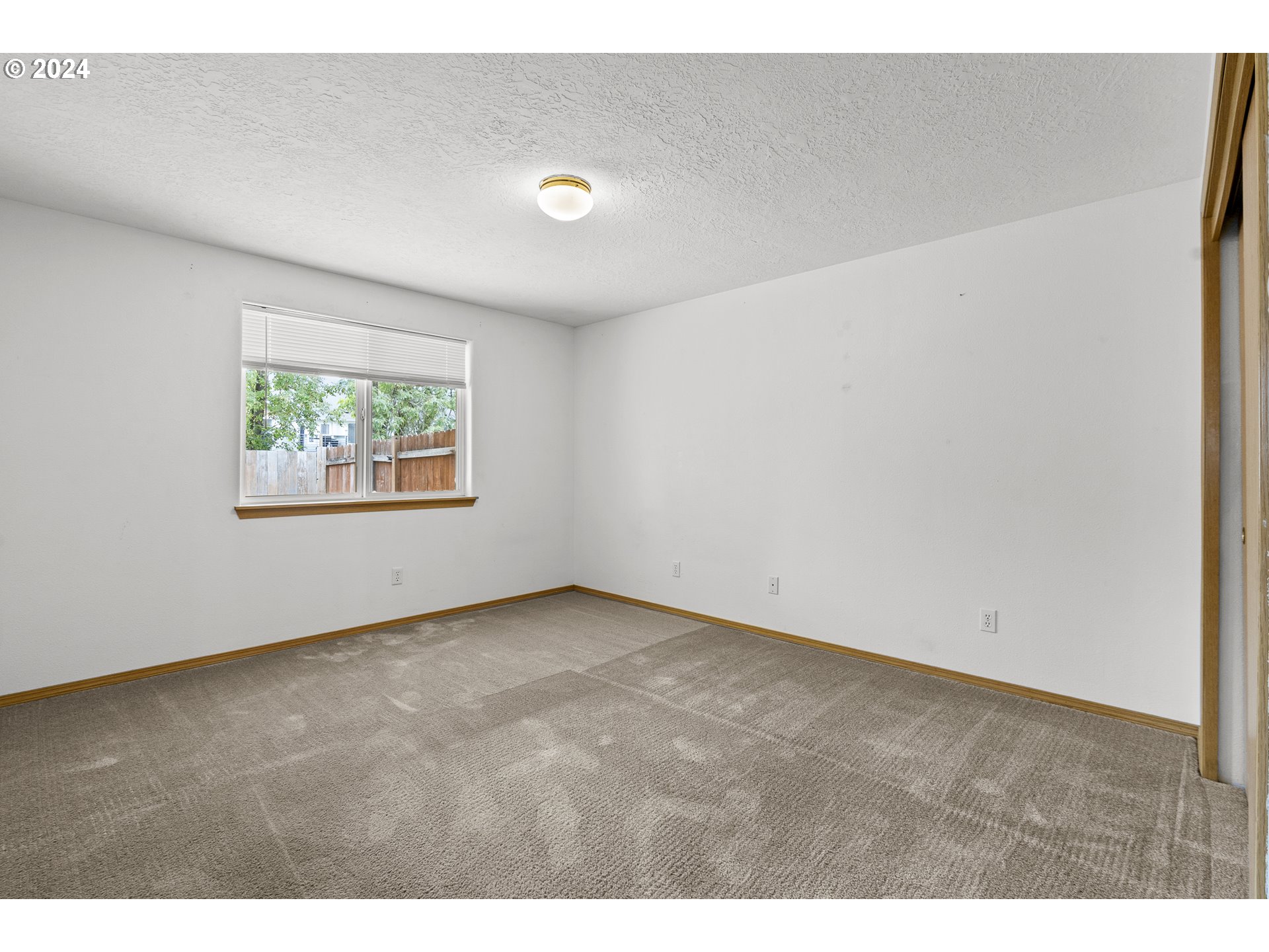 3282 Rockingham Court Northeast Salem, OR 97301 - Photo 8 of 32 Gallery Image 8