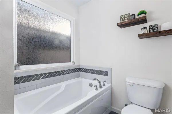 $345,000 | 1018 Savanna Place Drive, Festus, MO 63028