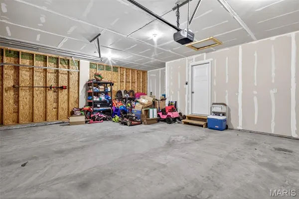 $345,000 | 1018 Savanna Place Drive, Festus, MO 63028