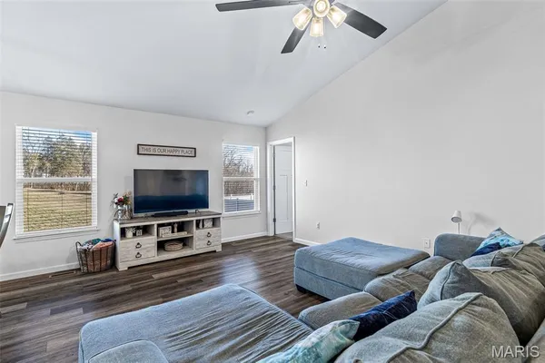 $345,000 | 1018 Savanna Place Drive, Festus, MO 63028