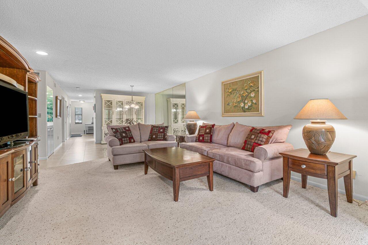 21728 Arriba Real, Unit 34H Boca Raton, FL 33433 - Photo 14 of 26 Family Room