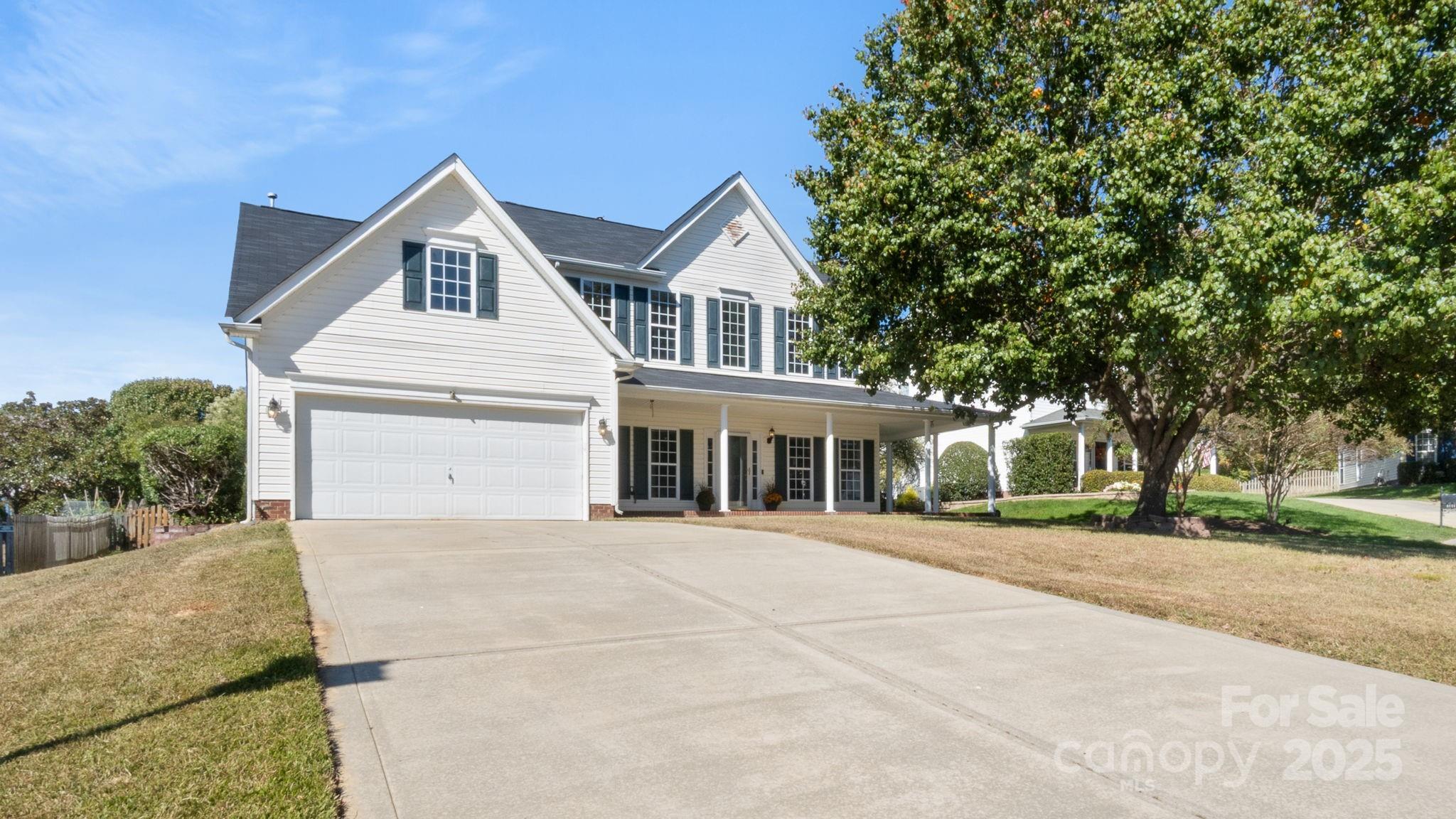 4107 Desert Rose Court Fort Mill, SC 29708 - Photo 4 of 38 Gallery Image 4