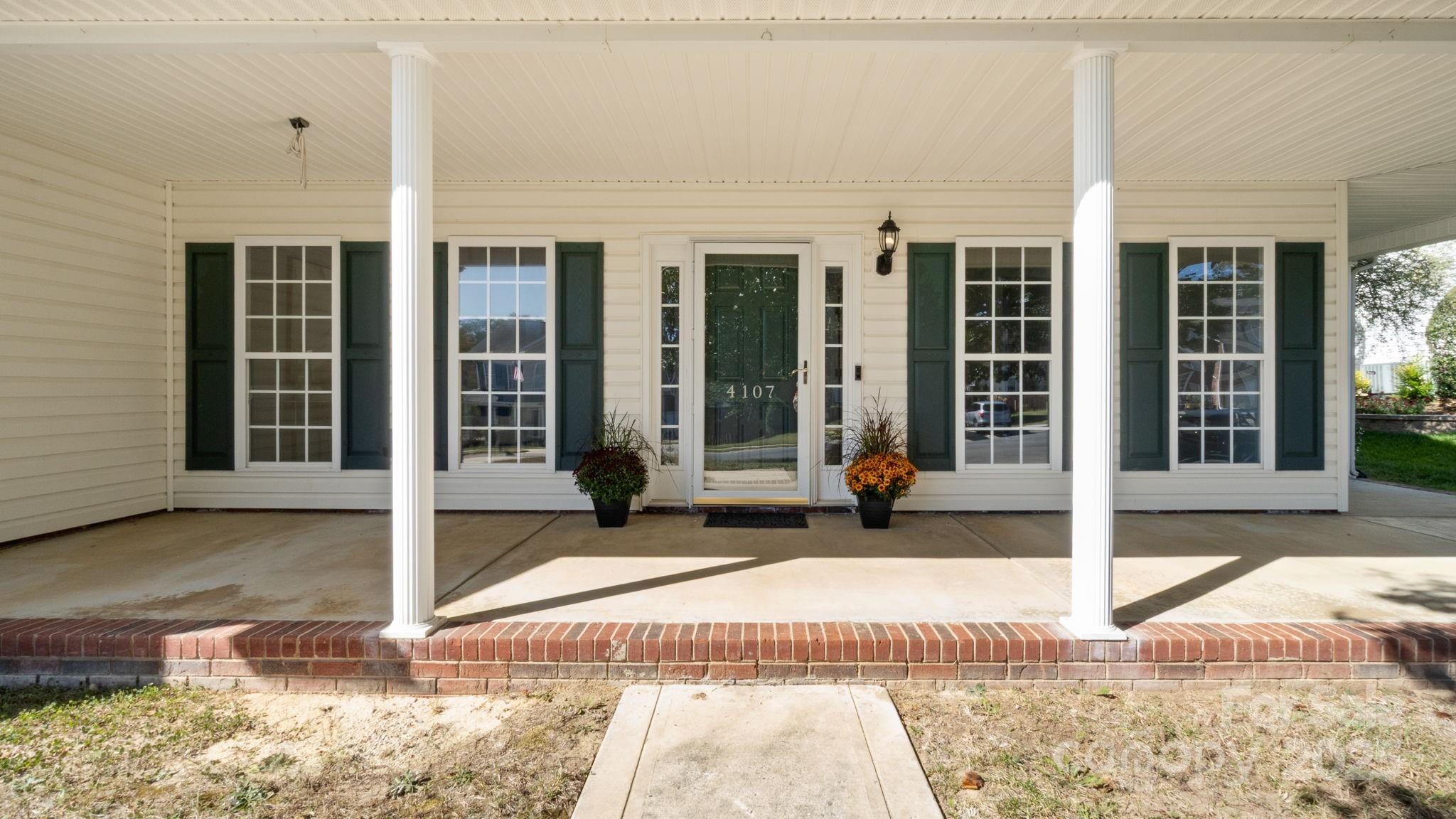 4107 Desert Rose Court Fort Mill, SC 29708 - Photo 6 of 38 Gallery Image 6