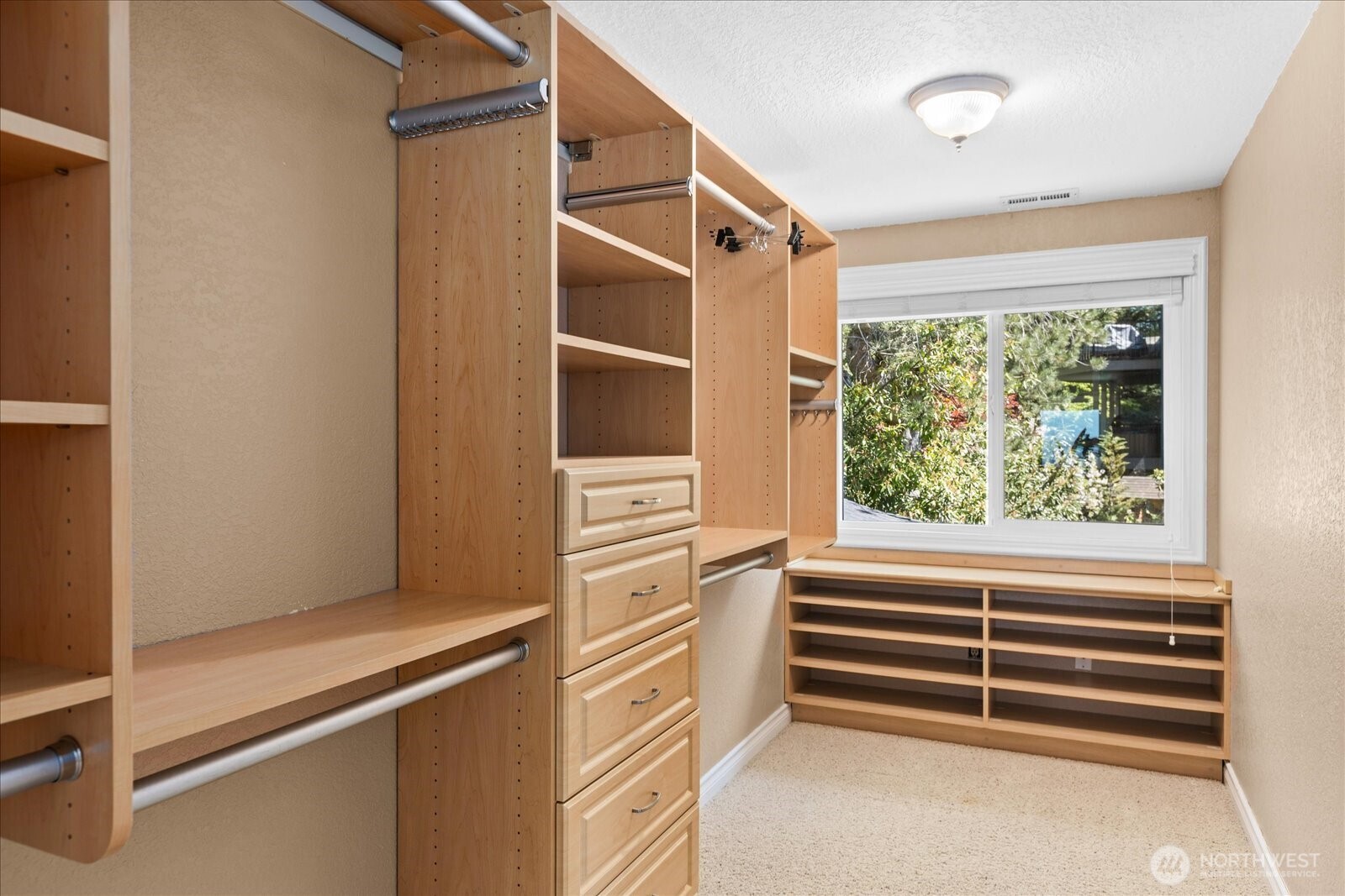 16209 70th Place West Edmonds, WA 98026 - Photo 22 of 39