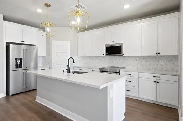 $661,000 | 74825 Trousdale Drive, Palm Desert, CA 92211