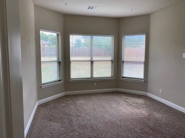 $2,280 | 705 Buffalo Creek Drive, Cleburne, TX 76033