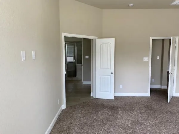 $2,280 | 705 Buffalo Creek Drive, Cleburne, TX 76033