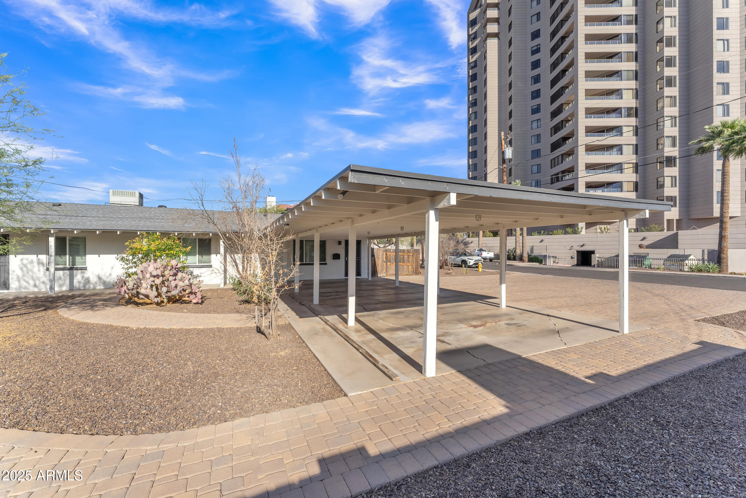 1024 East Mitchell Drive Phoenix, AZ 85014 - Photo 43 of 44 front view of a building