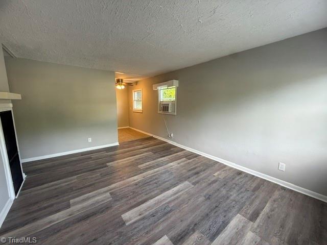1012 Meadowbrook Boulevard High Point, NC 27260 - Photo 3 of 22