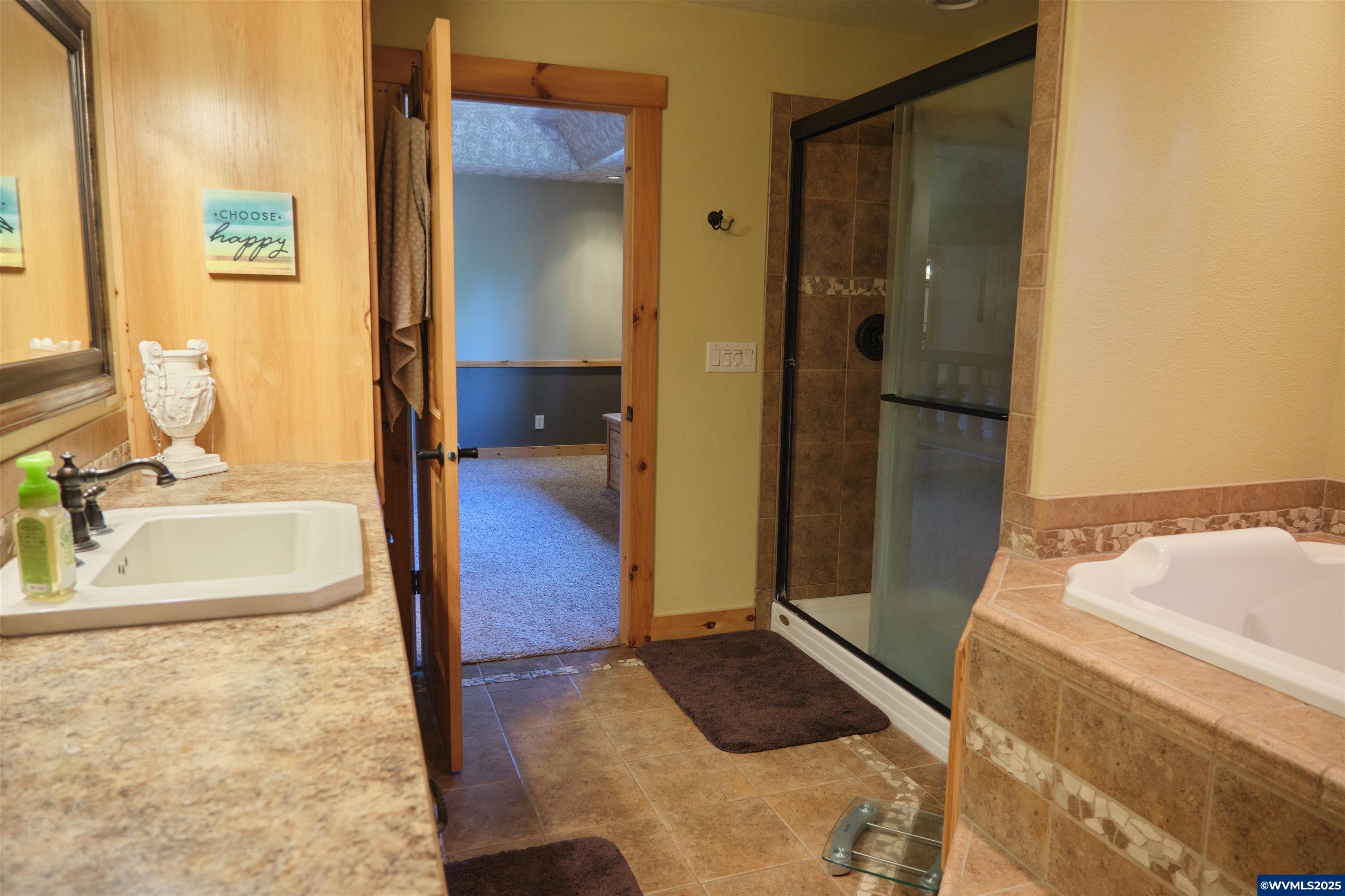 222 Southeast Whitten Road Mill City, OR 97360 - Photo 19 of 50