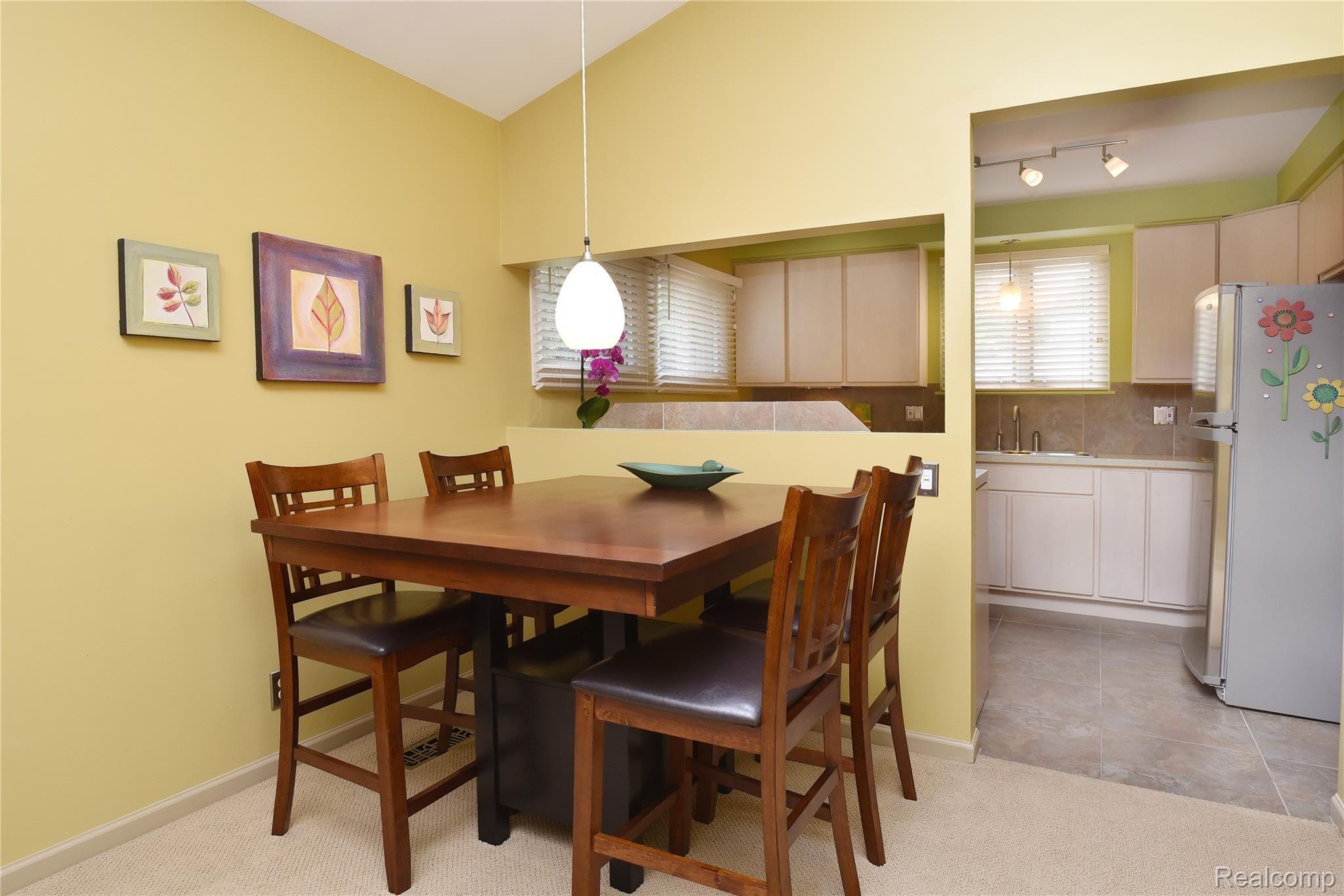 1377 Maple Drive Rochester, MI 48307 - Photo 11 of 42 1377 Maple Drive_11.JPG