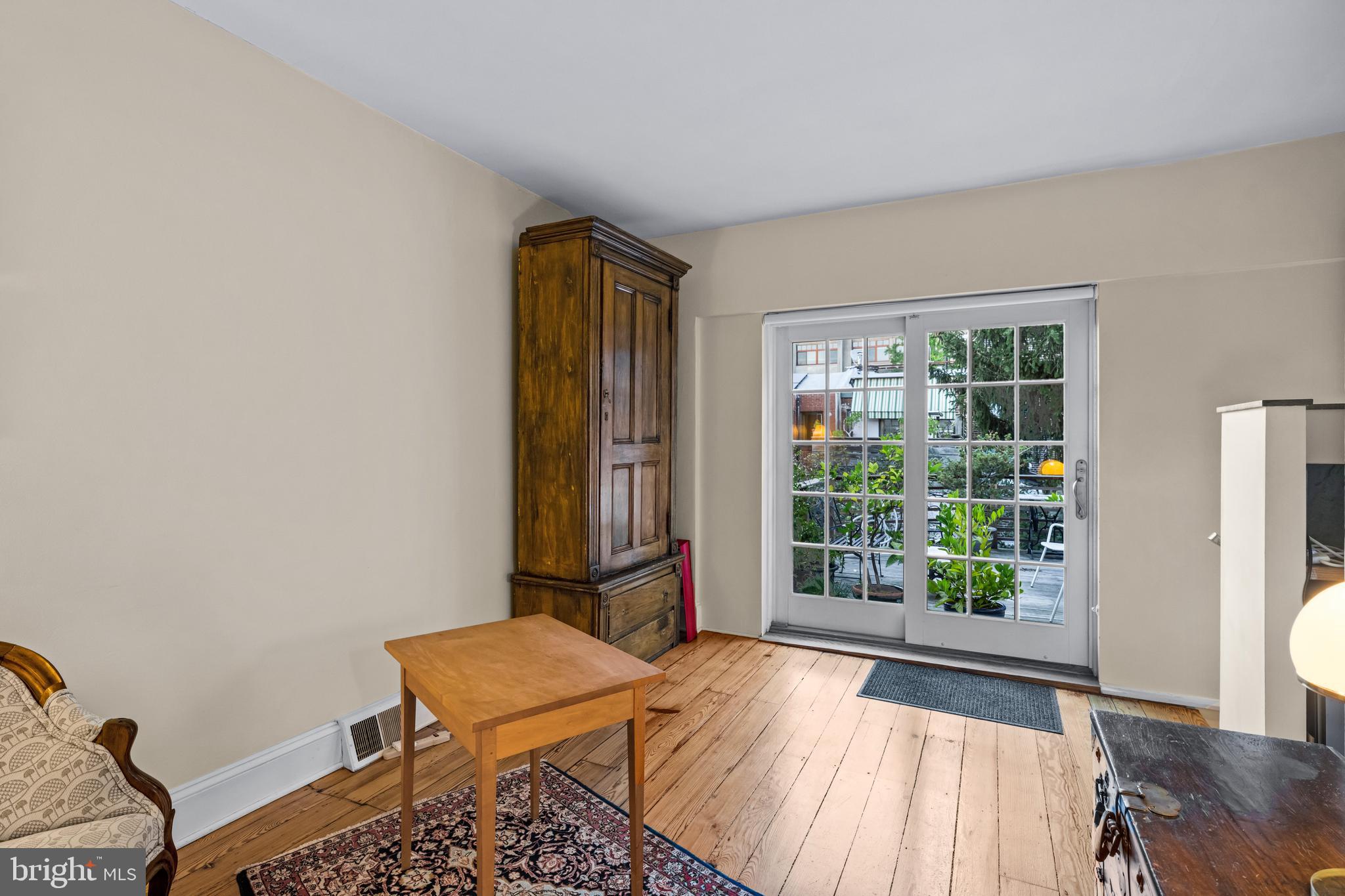 115 North Lambert Street Philadelphia, PA 19103 - Photo 35 of 50