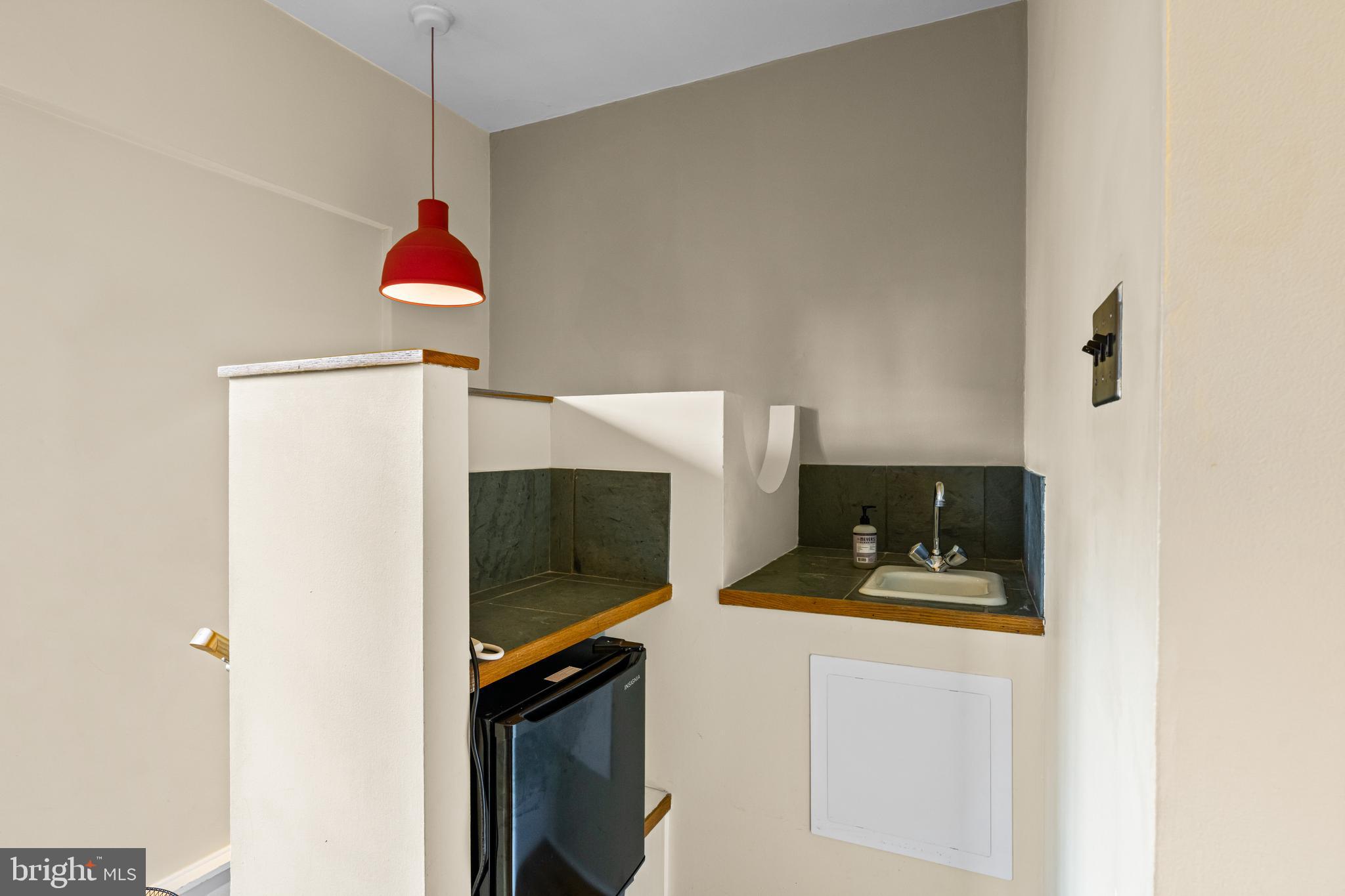 115 North Lambert Street Philadelphia, PA 19103 - Photo 38 of 50