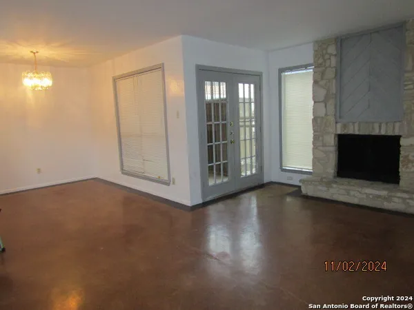 $1,000 | 3843 Barrington Street, Unit 147L, San Antonio, TX 78217