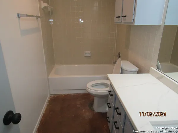 $1,000 | 3843 Barrington Street, Unit 147L, San Antonio, TX 78217