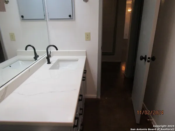 $1,000 | 3843 Barrington Street, Unit 147L, San Antonio, TX 78217