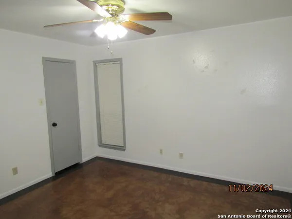 $1,000 | 3843 Barrington Street, Unit 147L, San Antonio, TX 78217