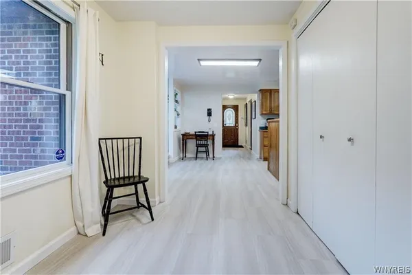 $399,900 | 6 High Point Drive, Parma, NY 14559