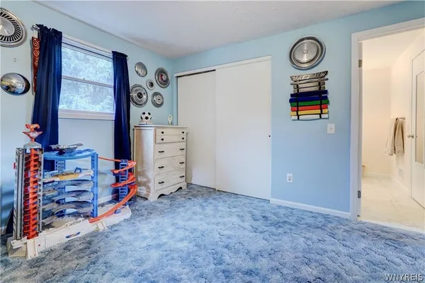 $399,900 | 6 High Point Drive, Parma, NY 14559