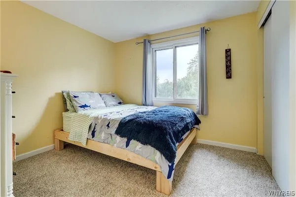 $399,900 | 6 High Point Drive, Parma, NY 14559