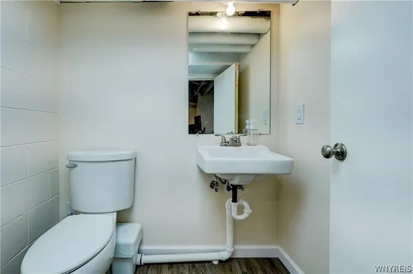 $399,900 | 6 High Point Drive, Parma, NY 14559