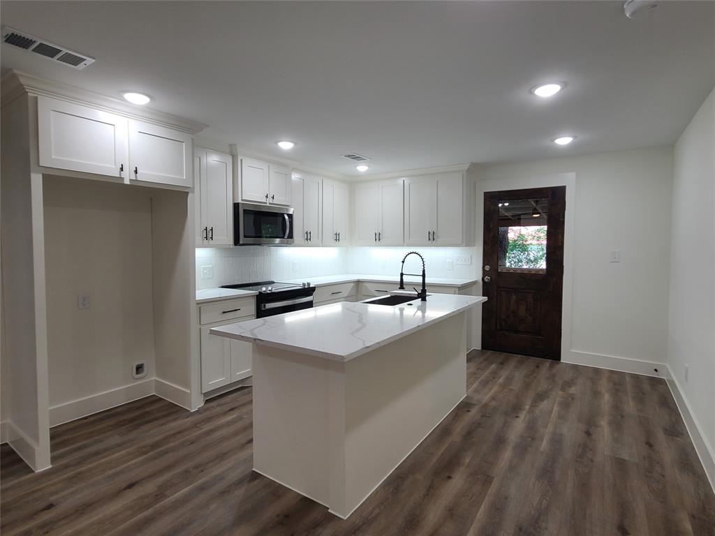 2015 Knight Road Denison, TX 75020 - Photo 3 of 25