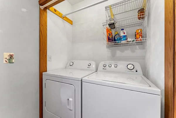 $145,000 | 401 North Ridge Street, Cambridge, IL 61238