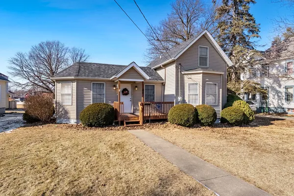 $145,000 | 401 North Ridge Street, Cambridge, IL 61238