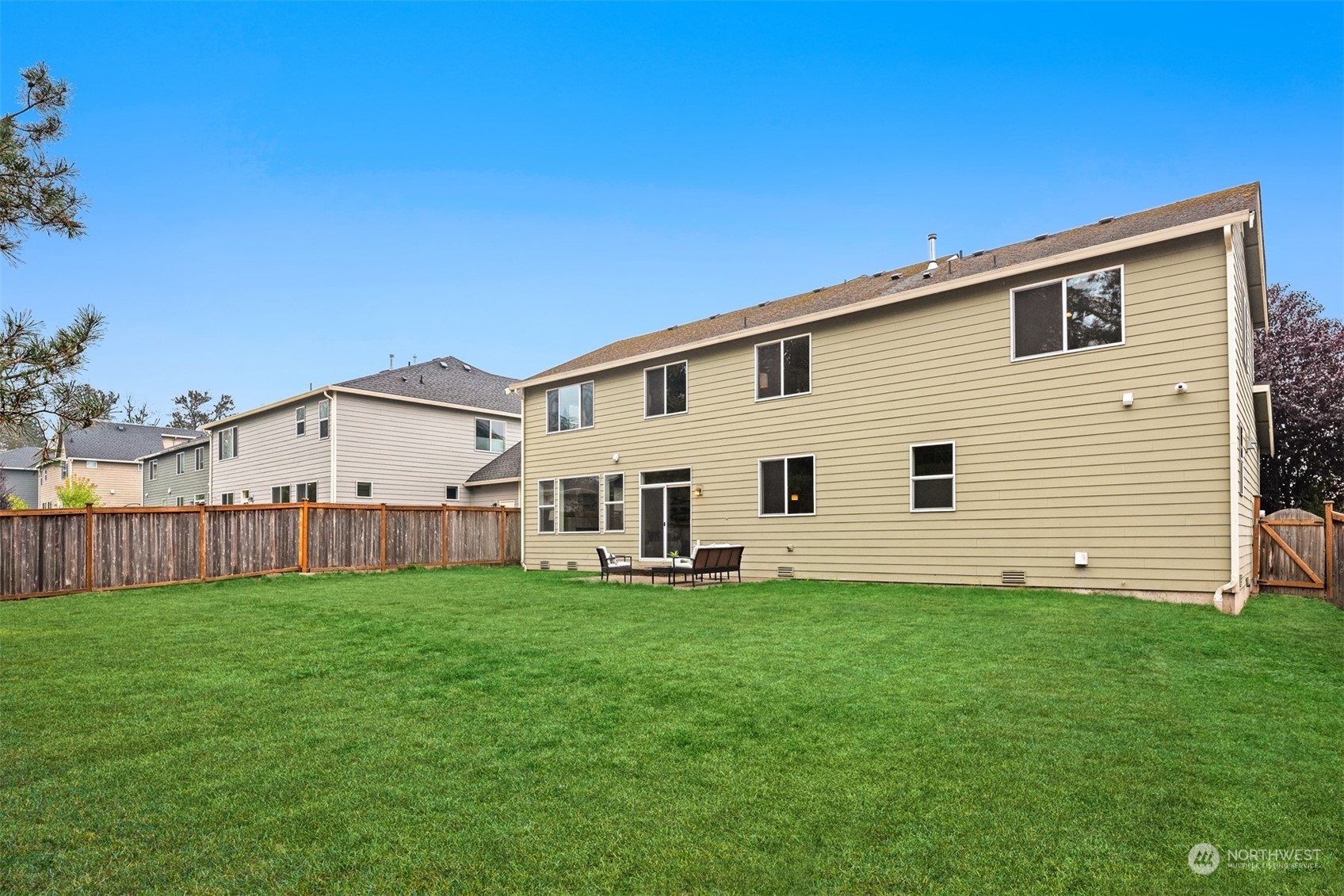 5718 Northeast 7th Place Renton, WA 98059 - Photo 29 of 34 Gallery Image 29