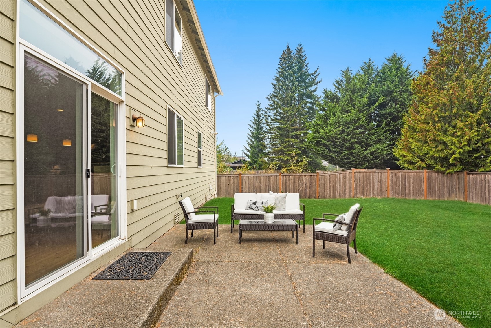 5718 Northeast 7th Place Renton, WA 98059 - Photo 33 of 34 Gallery Image 33