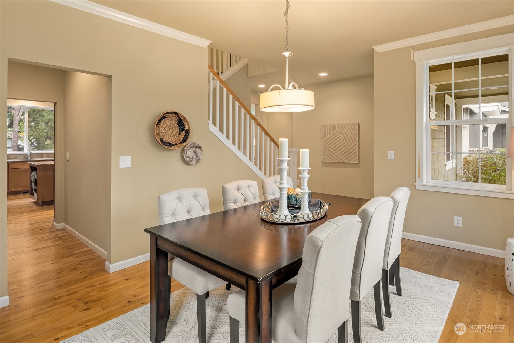 5718 Northeast 7th Place Renton, WA 98059 - Photo 4 of 34 Gallery Image 4