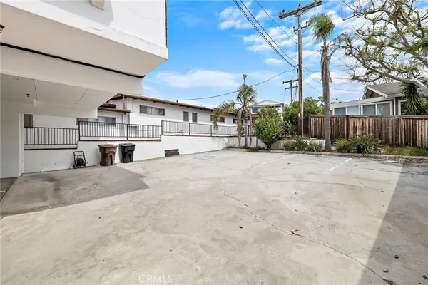 $1,399,999 | 2011 South El Camino Real, San Clemente, CA 92672