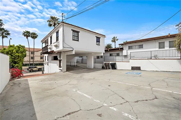 $1,399,999 | 2011 South El Camino Real, San Clemente, CA 92672