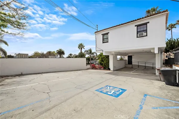 $1,399,999 | 2011 South El Camino Real, San Clemente, CA 92672
