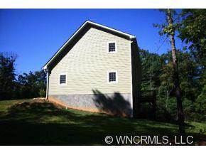 1068 Sharon Ridge Road Fairview, NC 28730 - Photo 3 of 12 Gallery Image 3