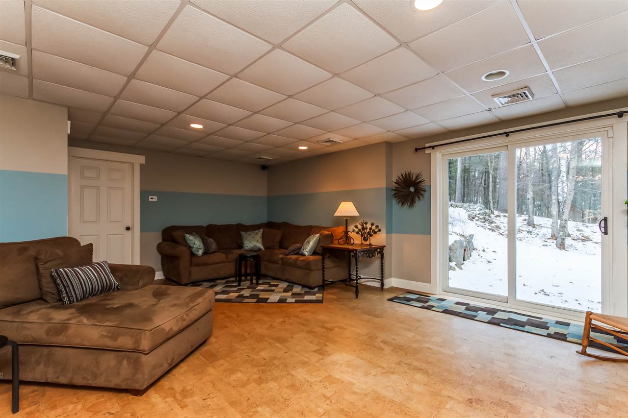 233 Grapevine Road Dunbarton, NH 03046 - Photo 26 of 33
