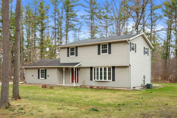 $300,000 | 3711 Parkland Lane, Wisconsin Rapids, WI 54494