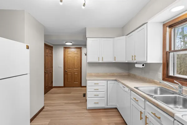 $300,000 | 3711 Parkland Lane, Wisconsin Rapids, WI 54494