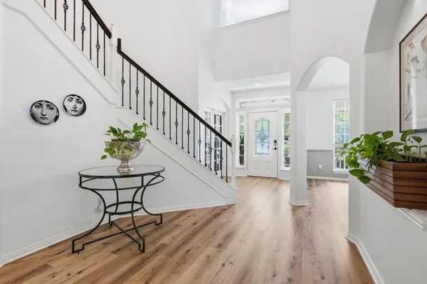 $875,000 | 22 Picasso Path Place, The Woodlands, TX 77382