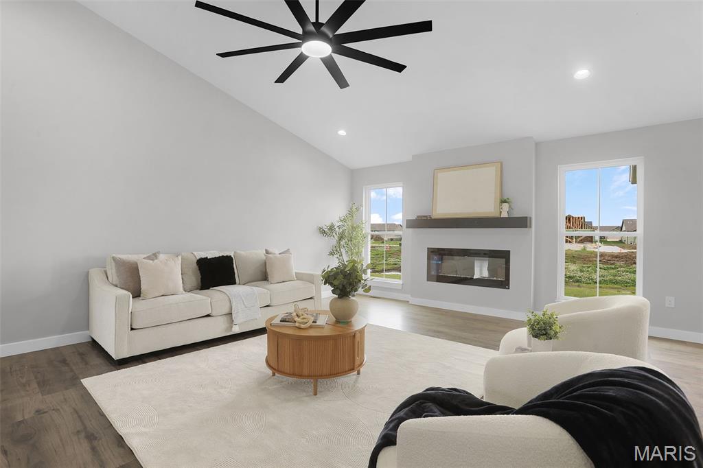320 Rumsfeld Drive Troy, IL 62294 - Photo 6 of 32