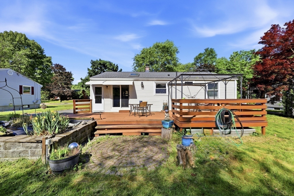 29 Hudson Street Springfield, MA 01118 - Photo 24 of 32