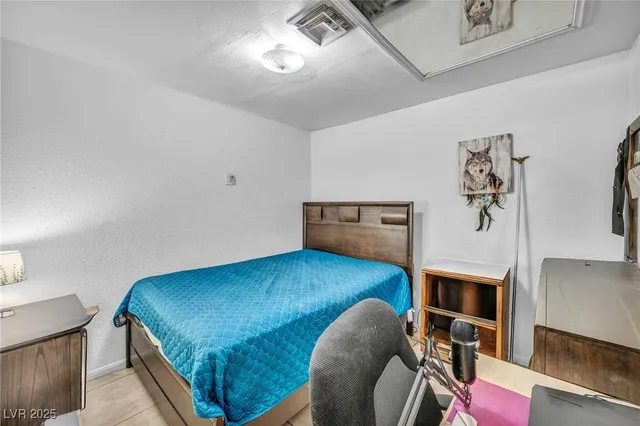 $399,500 | 54 Del Amo Drive, Las Vegas, NV 89110